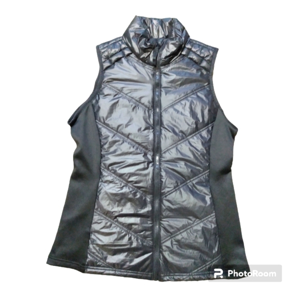 Avia Quilted Vest ~ Medium~ NWT